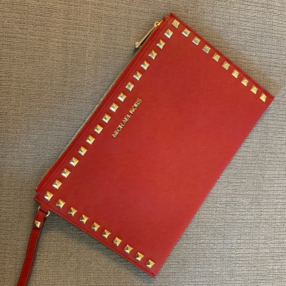 Michael Kors Zipper Clutch